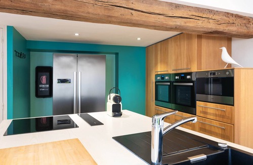 Downtown Angers Apartment | Arty Apartment