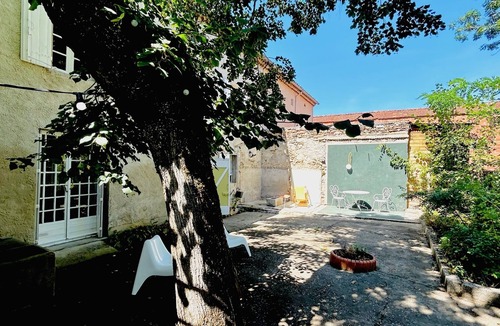 Roquecourbe House | Arty" country house completely renovated