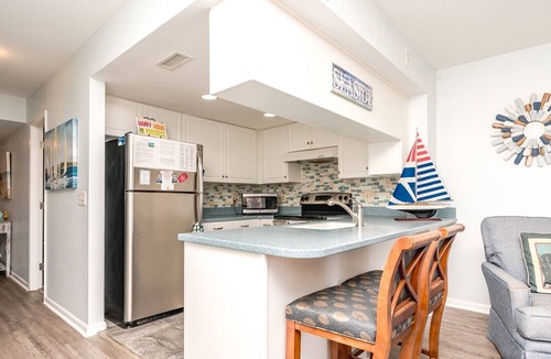 Surf City Condo | Aruba Sun - 1 BR Surf Condo - Great Views and Community Pool