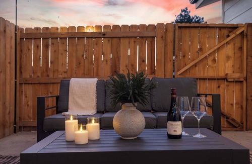 Arvada Plaza Area House | Arvada Retreat | Garage | Near Olde Town+Red Rocks