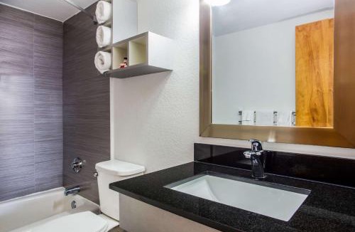 Ormond Beach Hotel | Arya Blu Inn and Suites