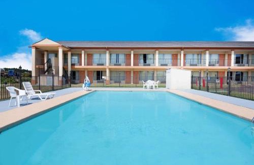 Longview Hotel | Arya Inn & Extended Stay