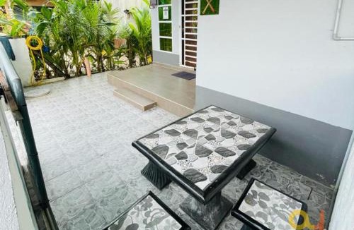 Kampung Gertak Seratus House | Aryan G100 Homestay