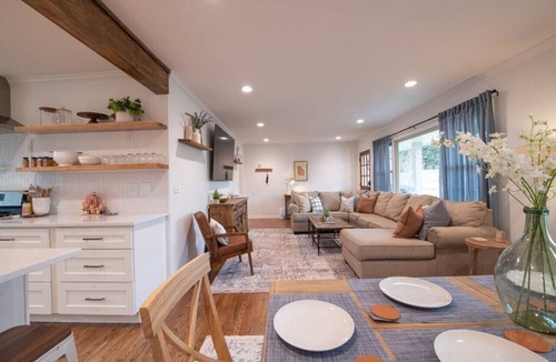 Norcross House | As Featured on Staycation TV, A House, Cottage, & Tiny Home in Downtown Norcross