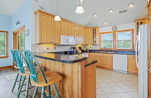 Corolla House | As Time Goes By: Dog-friendly, Elevator, Pool, Hot Tub