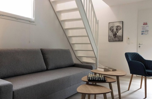 Cugnaux Apartment | Asato" family duplex for 4 people