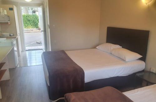 Epsom Hotel | Ascot Epsom Motel