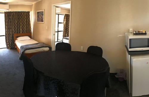 Epsom Hotel | Ascot Epsom Motel