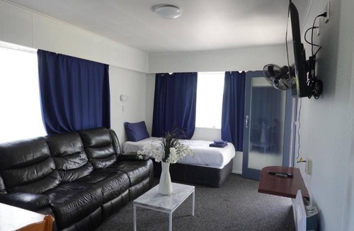 Te Rapa Hotel | Ascot Lodge Motel