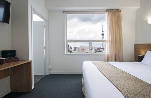 Newton Hotel | Ascotia off Queen