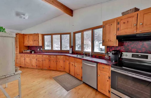 Windsor House | Ascutney Mountain House