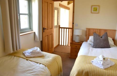 Grampound House | Ash Cottage, 3 bed large cottage