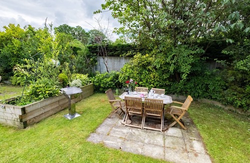 Henfield House | Ash Cottage by Interhome