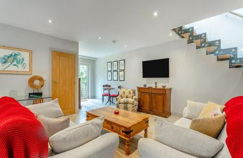 Martin House | Ash Hill - Uk36199