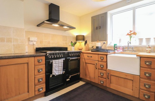 Alton Cottage | Ash House