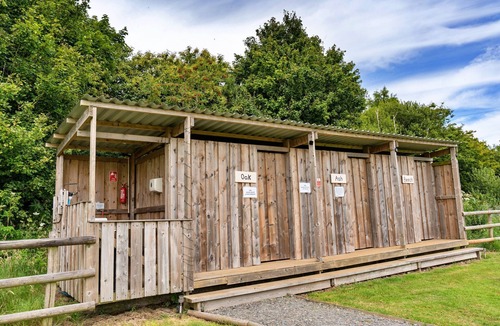 Ilfracombe Ski Chalet | Ash Lotus Belle Tent