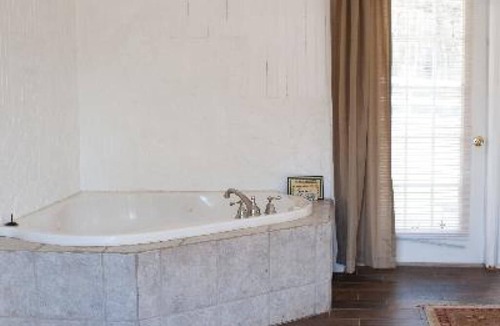 Holicong Bed & Breakfast | Ash Mill Farm Bed & Breakfast