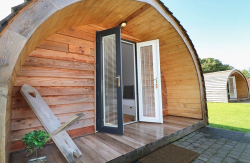 Denstone Cottage | ASH, pet friendly, character holiday cottage in Rocester