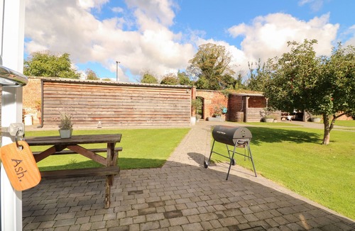Denstone Cottage | ASH, pet friendly, character holiday cottage in Rocester