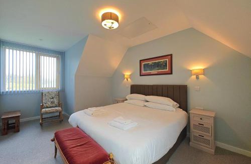 Corsley House | Ash View 1