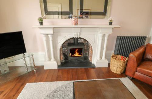 Holmbridge House | Ash Villa