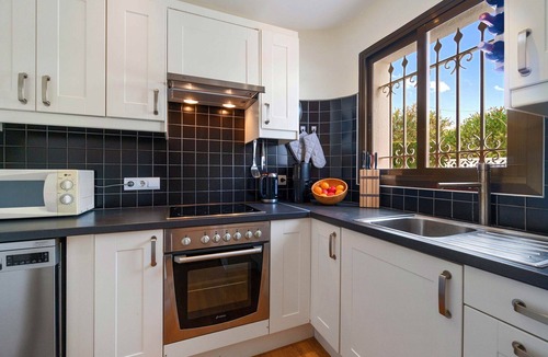 Bell Horizo Apartment | ASHANTI ZEN GARDEN DELUXE (ALTEA REGION)