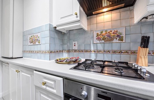 Pimlico Apartment | Ashely Suite