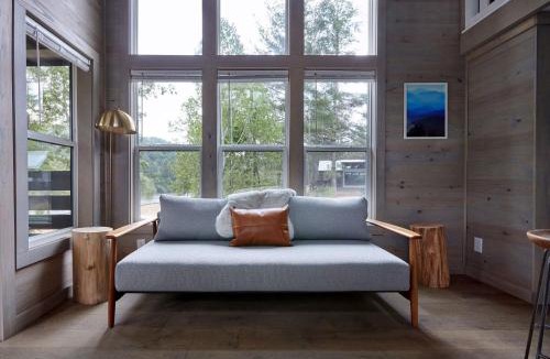 Arden Hotel | Asheville River Cabins