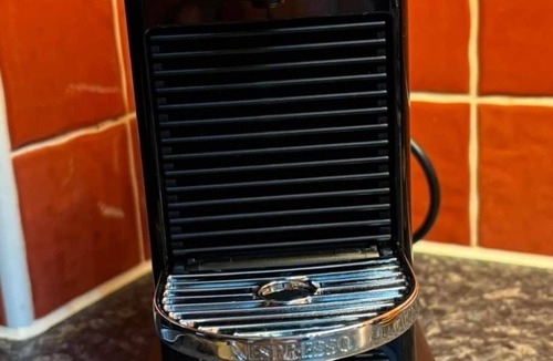 Ashford House | Ashford Work Stay Parking & M20 Nearby