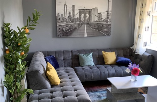 Kingsnorth Apartment | Ashforfd Hide Out