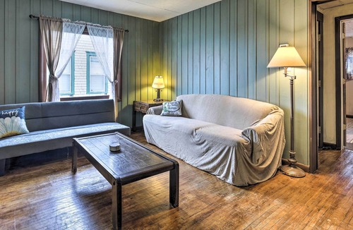 Ashland Apartment | Ashland Apartment: Walkable & Pet Friendly!