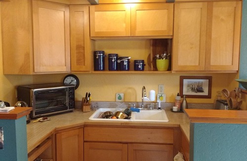 Siskiyou-Hargadine Historic District Cottage | Ashland, Oregon. Available for two months : July and August!