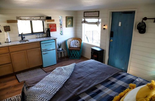 Nogal Cabin | Ashley's TreeHouse Near Lincoln National Forest, Nogal, NM