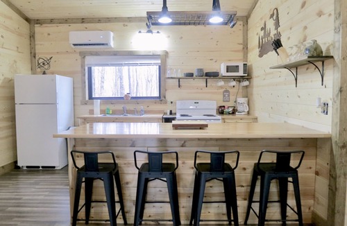 Nelsonville Cabin | Ashmoor Cabin - Ridgetop Setting - Trails on Property