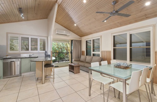 Ashmore Other | Ashmore Palms Holiday Village