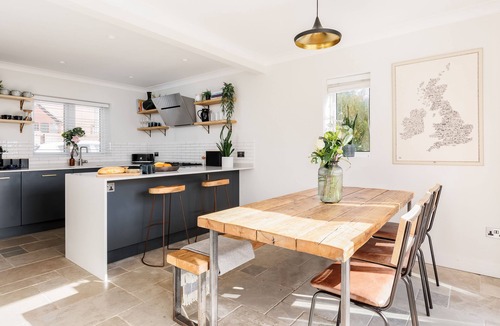 New Forest District House | Ashtree House - Three Bedroom Detached House