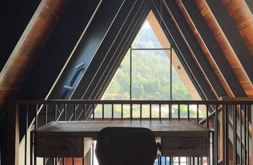 Higher Macdonald House | Ashwood AFrame - Secluded Riverfront Luxe