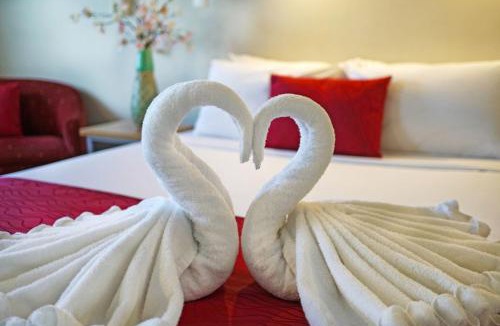 Hamilton Lake Hotel | Ashwood Manor Motor Lodge