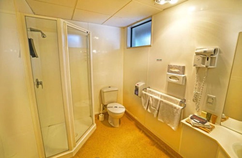 Hamilton Lake Hotel | Ashwood Manor Motor Lodge