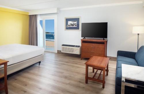 Hampton Hotel | Ashworth by the Sea