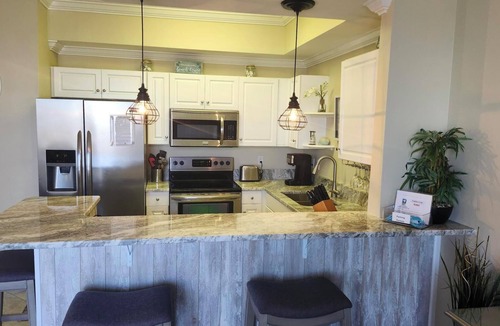 Fort Walton Beach Condo | ASK ABOUT 10% OFF MEMORIAL DAY SPECIAL! DESTIN WEST GULF 403-FREE BEACH SERVICE!