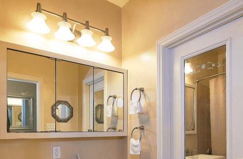 Marina District Condo | ASK about Better rates for longer stays!