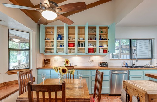 New Braunfels House | Ask for 20% Off, Cozy Home, Riverfront, Nature