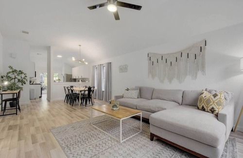 McKinney House | Ask us about 30Day Specials | 15min SoCo | 20min COTA