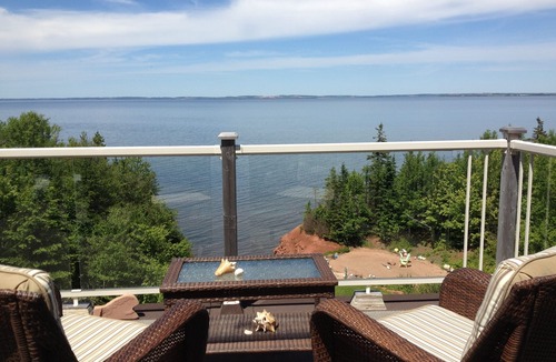 Belfast Cottage | Ask us for possible openings in September!