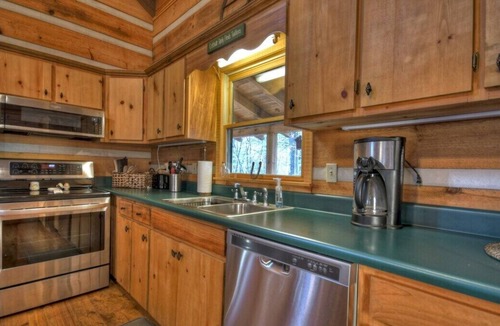 Dial Cabin | Aska Gypsy - Book 2 get 3rd night free!