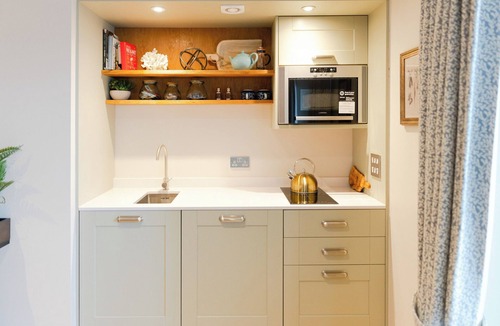 Mallaig Cottage | Askival Studio - UKC6563