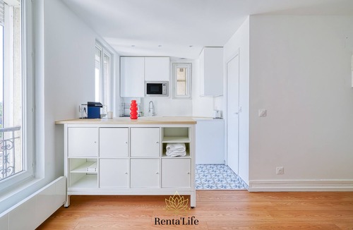 Asnieres-sur-Seine Apartment | Asnièrois Gambetta - Studio - 10min Paris
