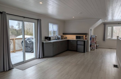 Chatsworth House | Aspen Acres Cabin with BBQ and Private Deck