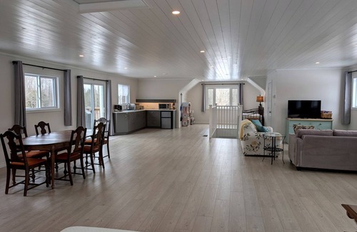 Chatsworth House | Aspen Acres Cabin with BBQ and Private Deck